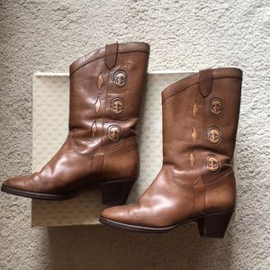 Rare vintage Gucci logo boots